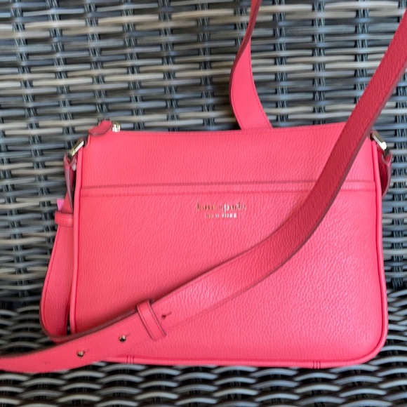 Kate Spade run around medium crossbody peachmelba - Picture 16 of 16